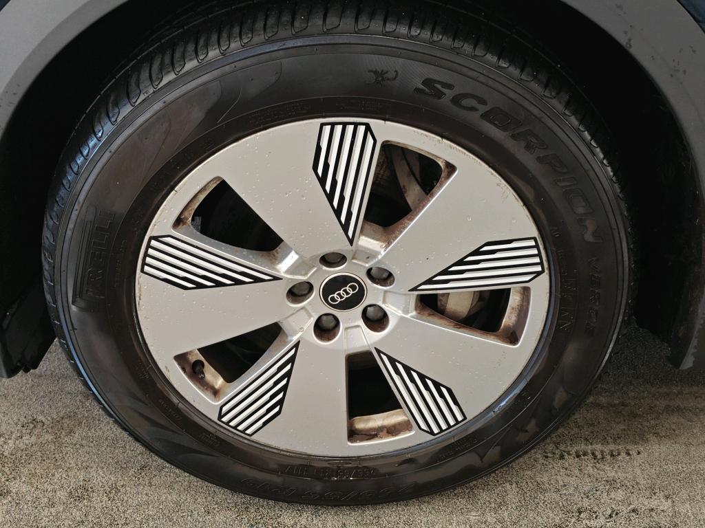 Foto 13 van Audi e-tron