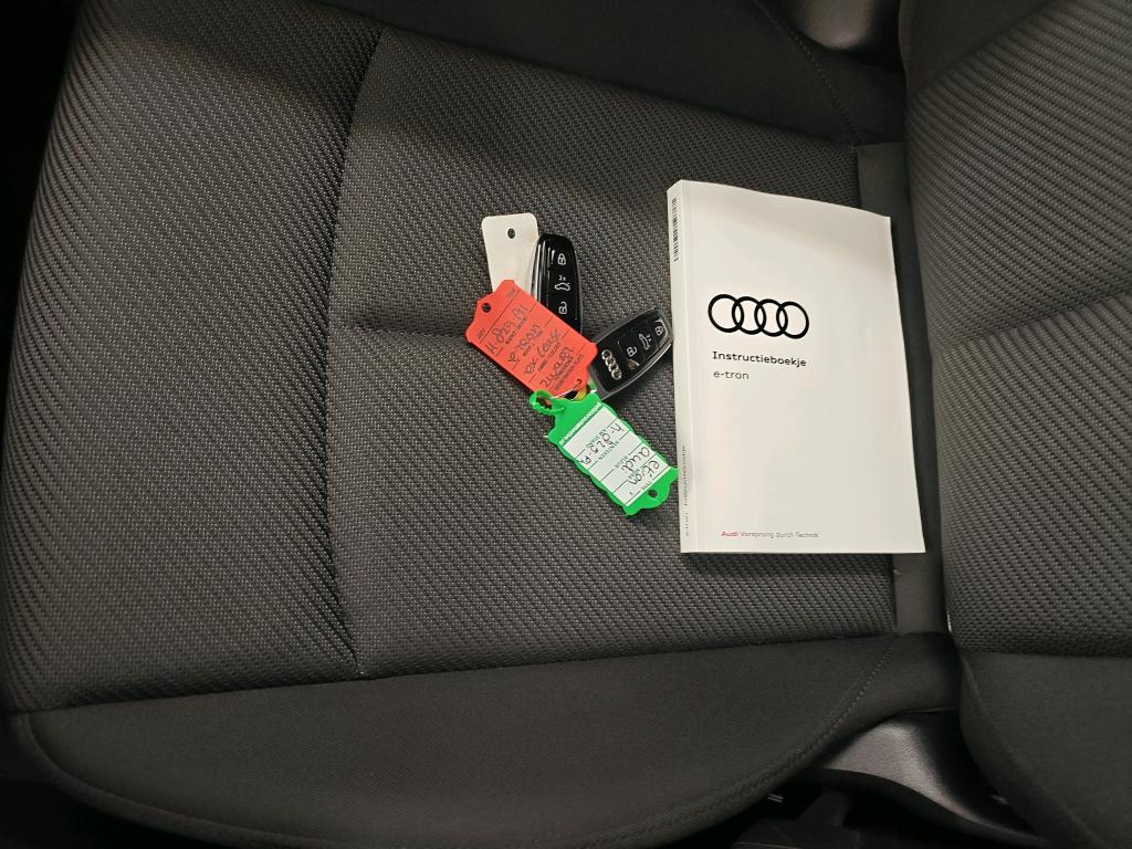 Foto 5 van Audi e-tron