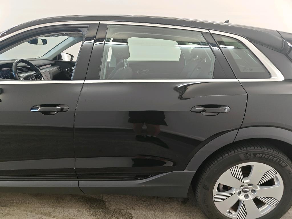 Foto 10 van Audi e-tron