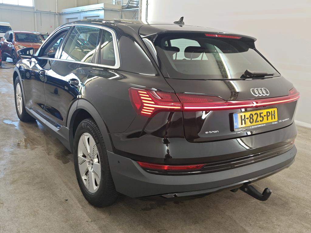 Foto 19 van Audi e-tron