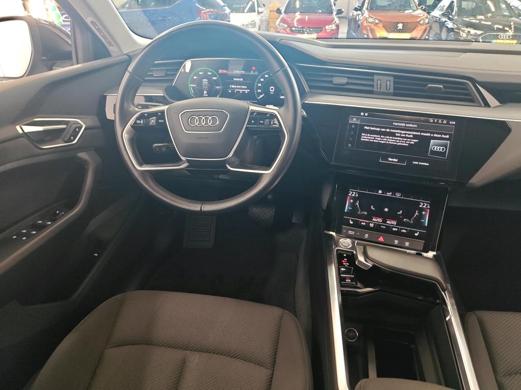 Foto 27 van Audi e-tron