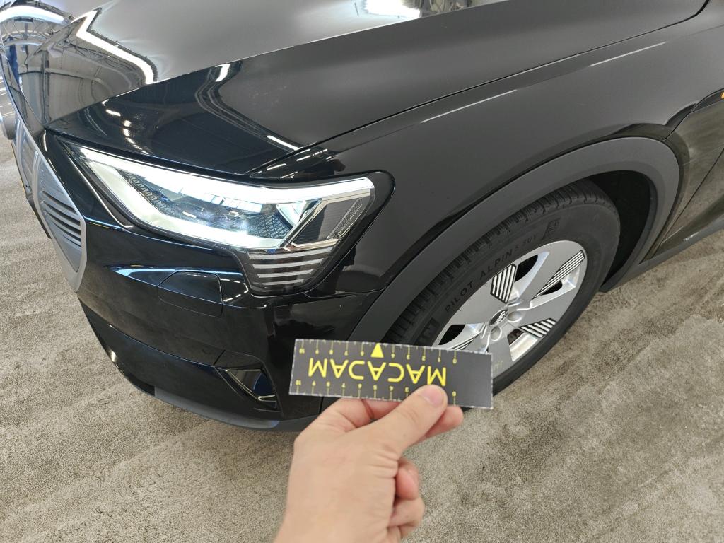 Foto 36 van Audi e-tron