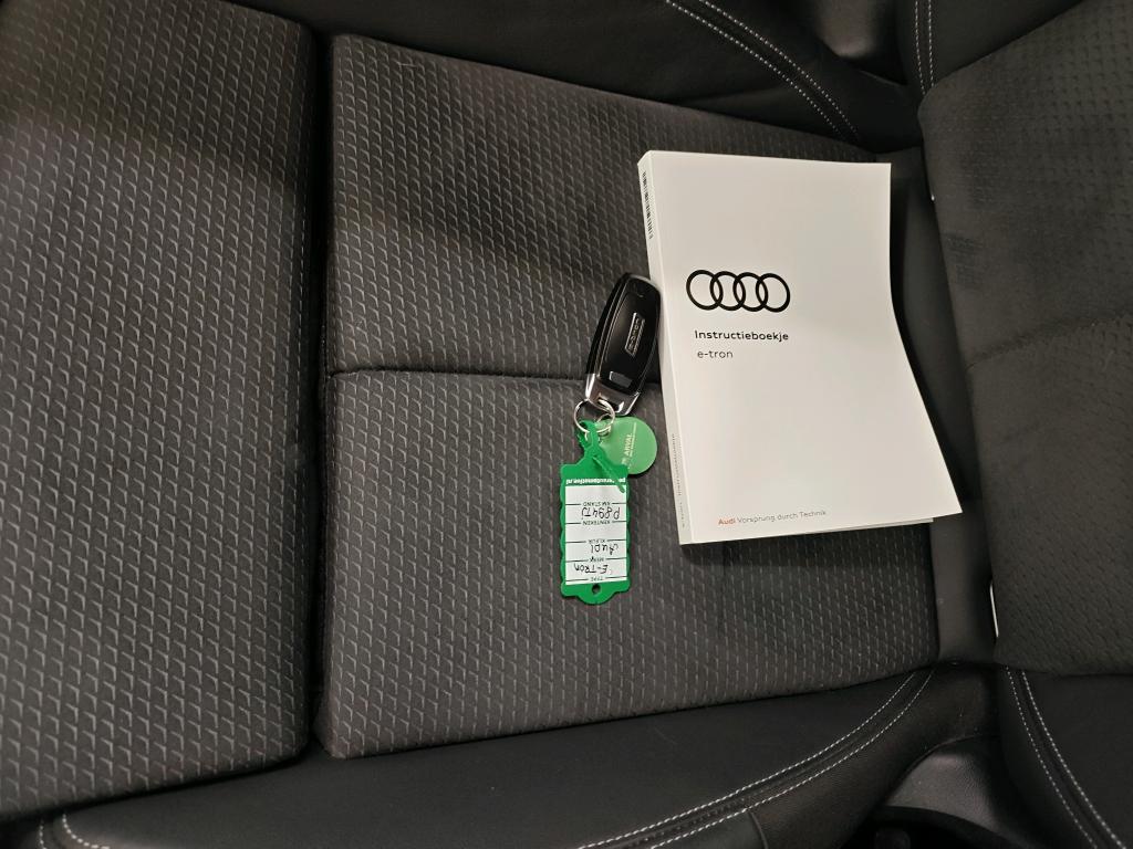Foto 5 van Audi e-tron