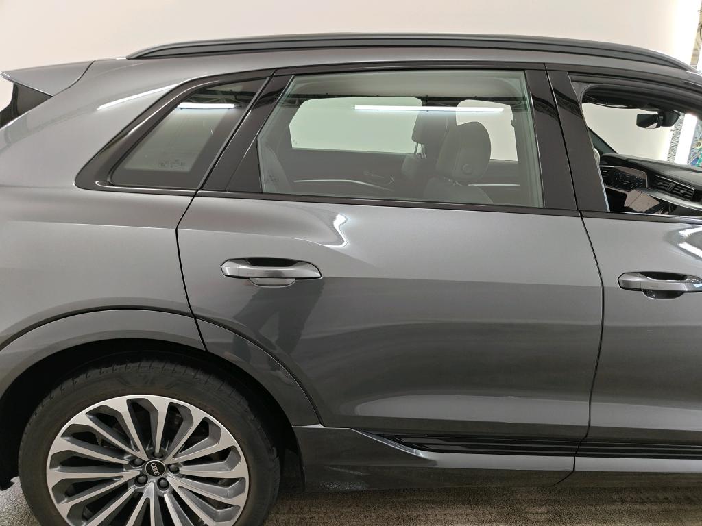 Foto 15 van Audi e-tron