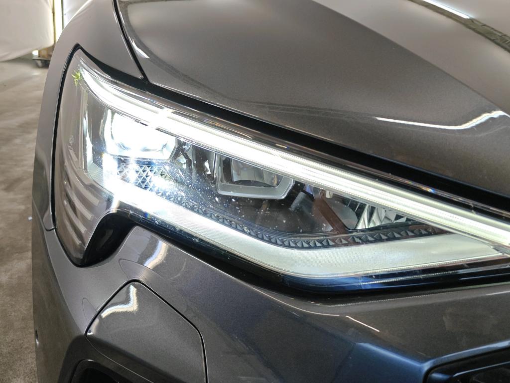 Foto 18 van Audi e-tron