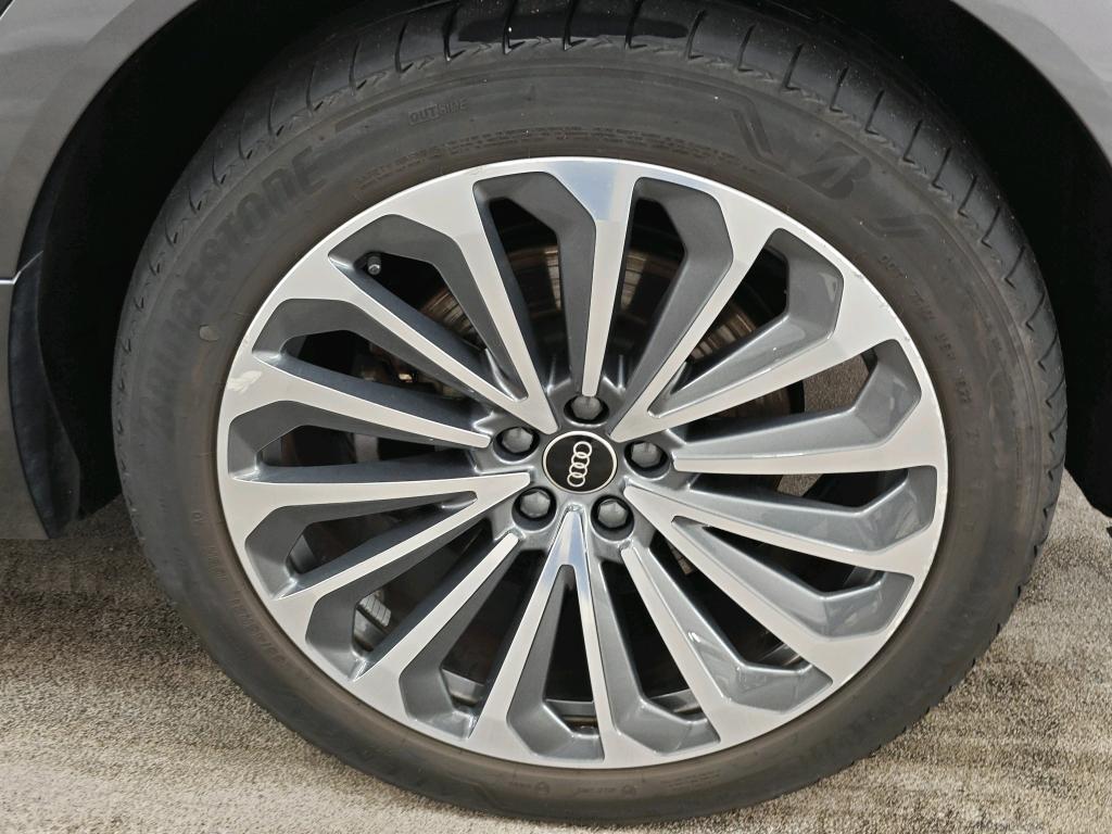 Foto 22 van Audi e-tron