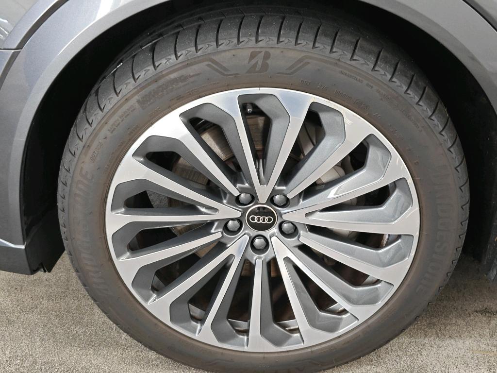 Foto 27 van Audi e-tron
