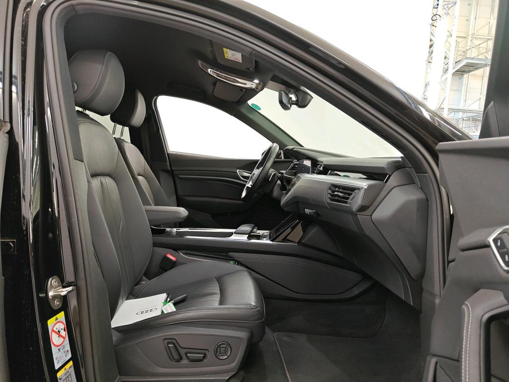 Foto 4 van Audi e-tron sportback