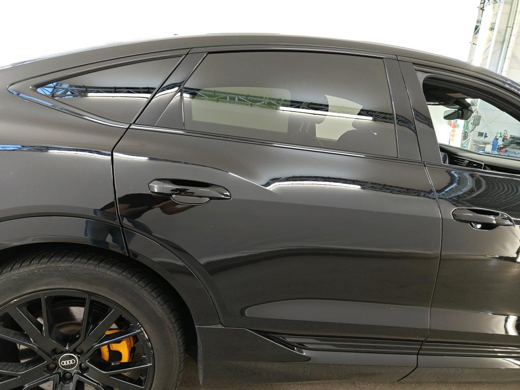 Foto 24 van Audi e-tron sportback
