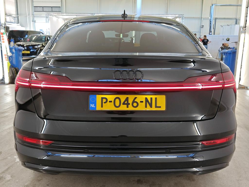 Foto 30 van Audi e-tron sportback