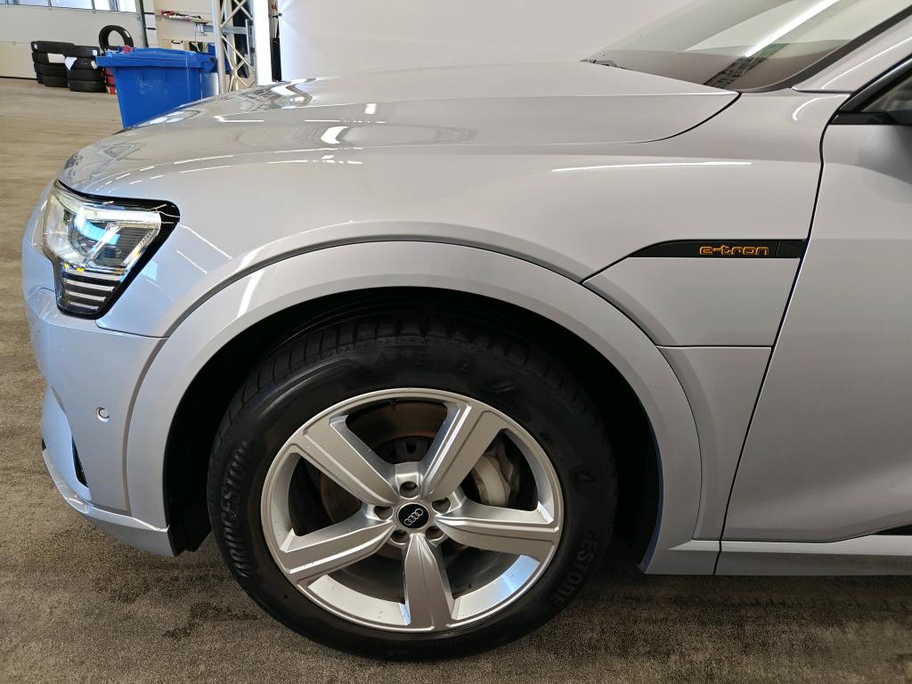 Foto 9 van Audi e-tron
