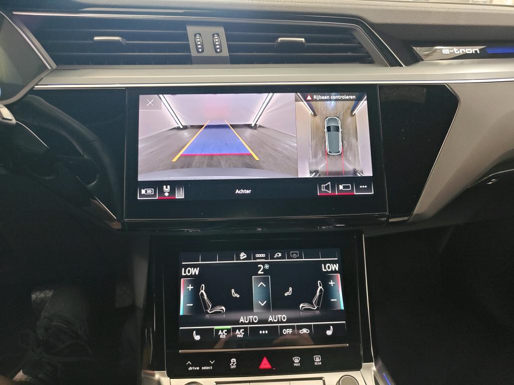 Foto 12 van Audi e-tron