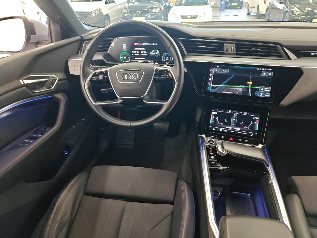 Foto 13 van Audi e-tron