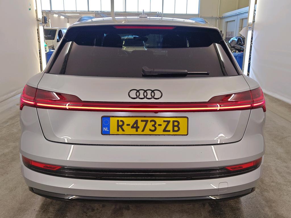 Foto 25 van Audi e-tron