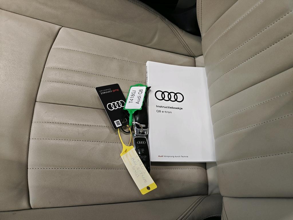 Foto 4 van Audi Q8