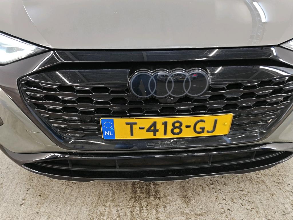 Foto 5 van Audi Q8