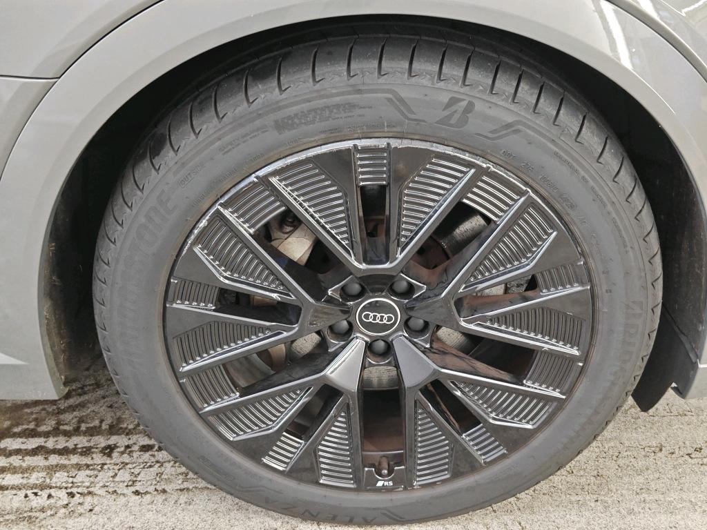 Foto 12 van Audi Q8
