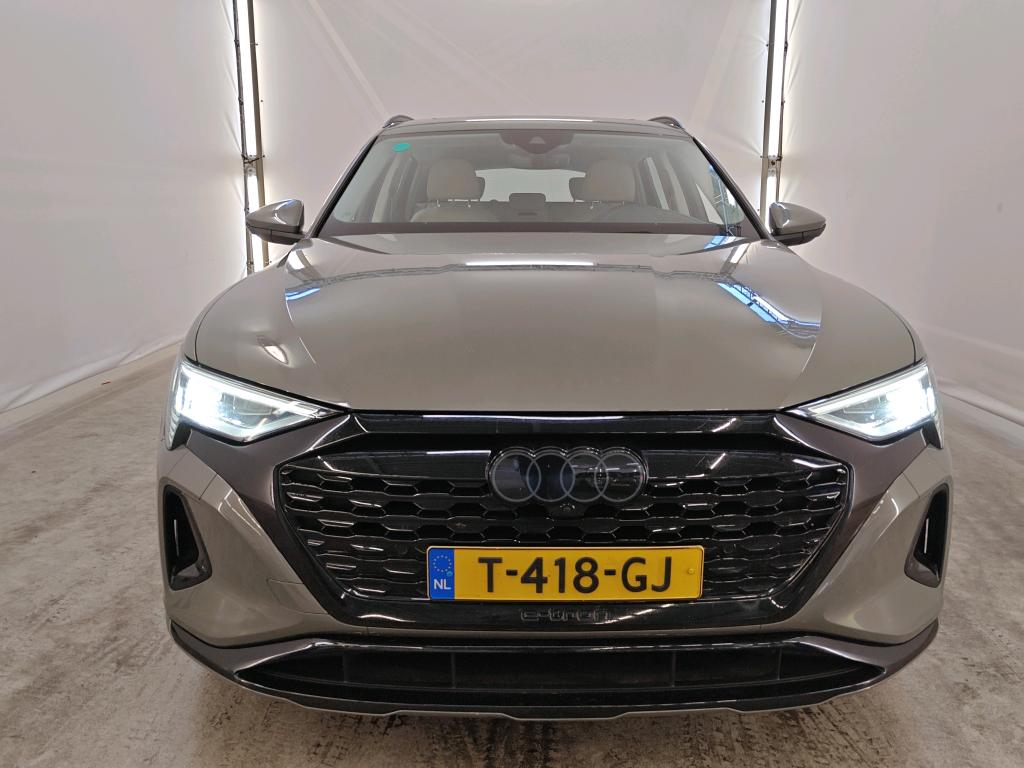 Foto 21 van Audi Q8