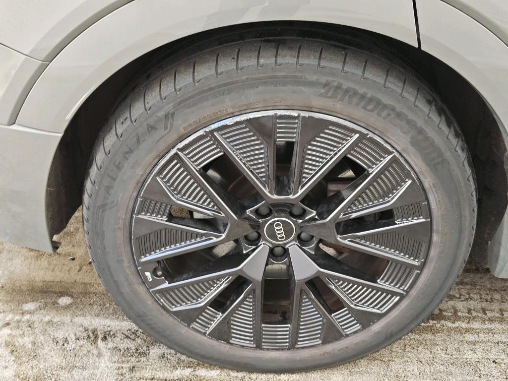 Foto 38 van Audi Q8