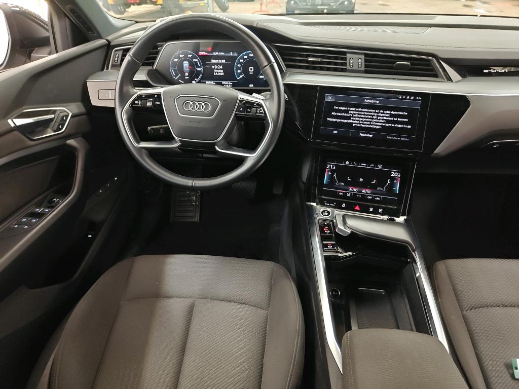 Foto 10 van Audi e-tron