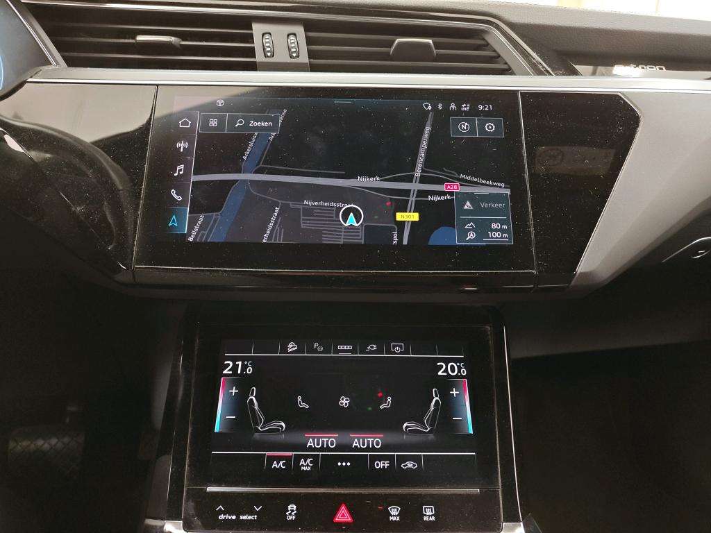 Foto 21 van Audi e-tron