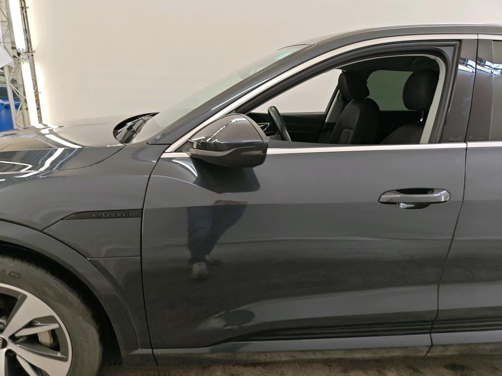 Foto 10 van Audi Q8