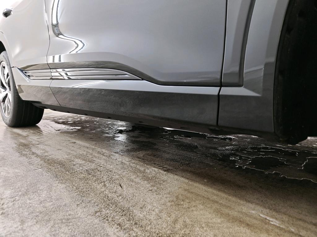 Foto 23 van Audi Q8