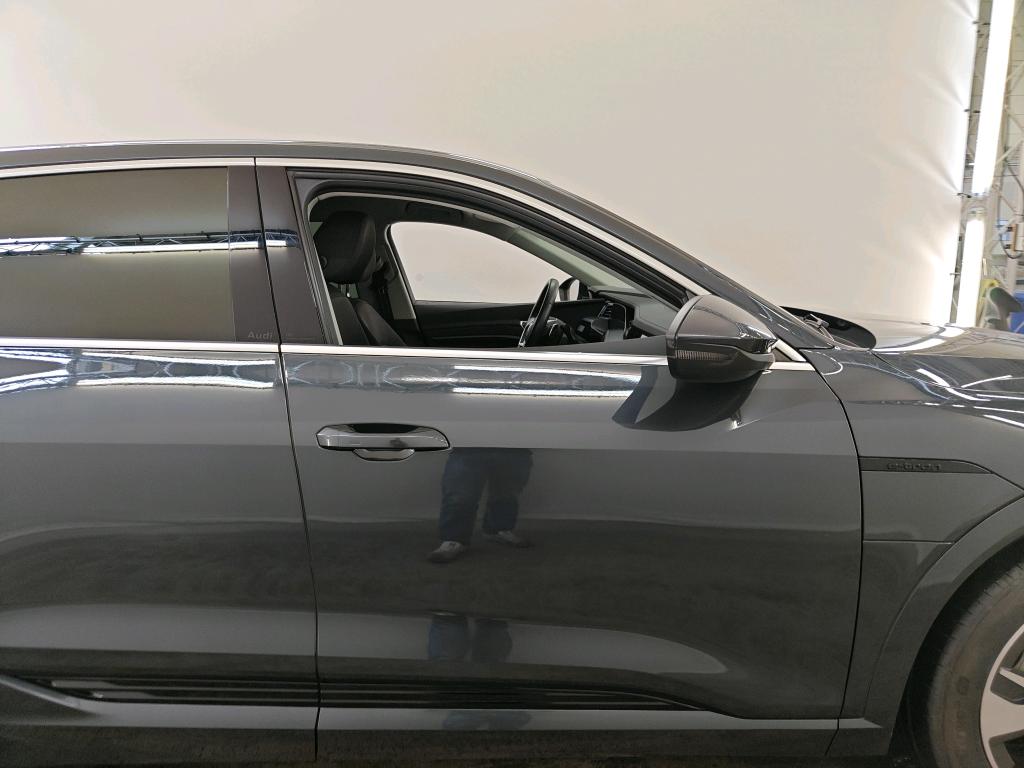 Foto 26 van Audi Q8
