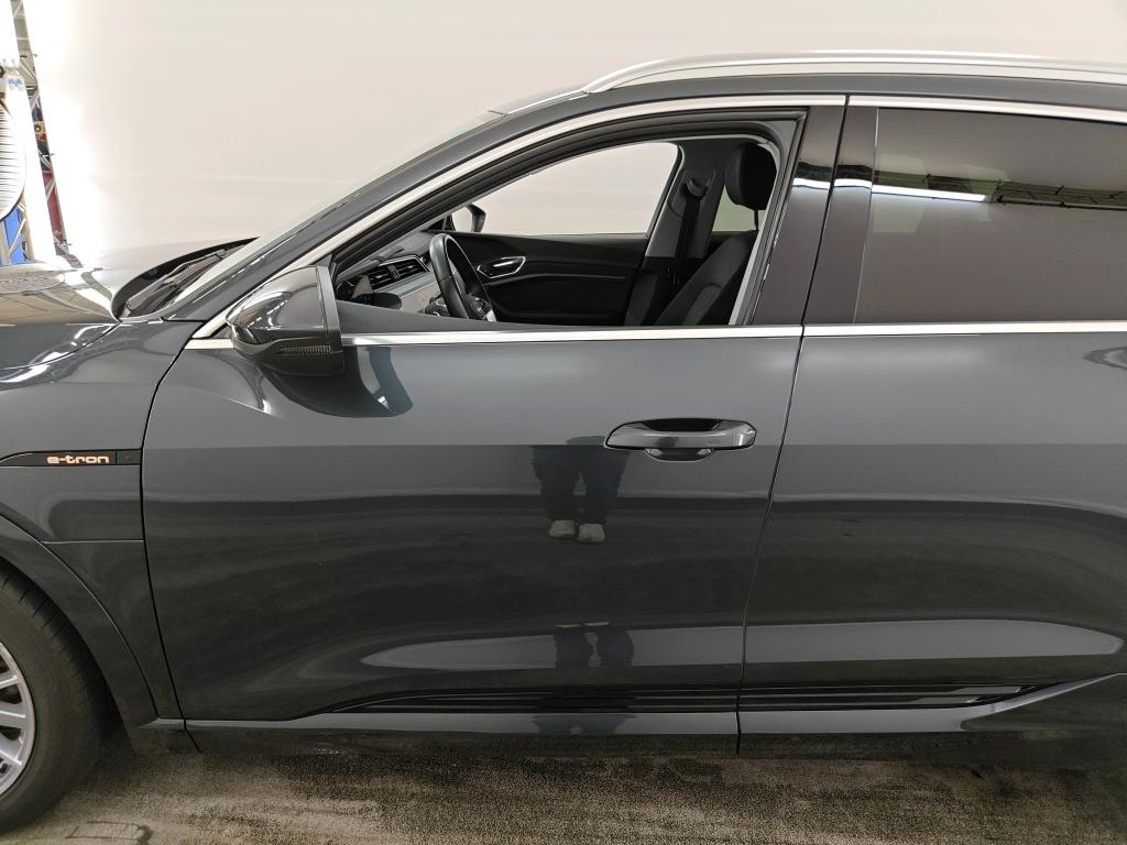 Foto 20 van Audi e-tron