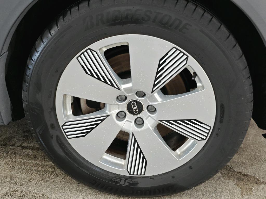Foto 19 van Audi e-tron