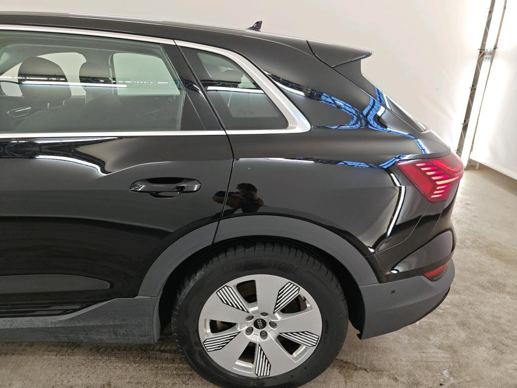 Foto 20 van Audi e-tron