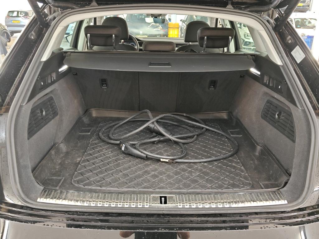 Foto 28 van Audi e-tron