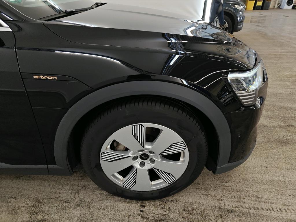 Foto 30 van Audi e-tron