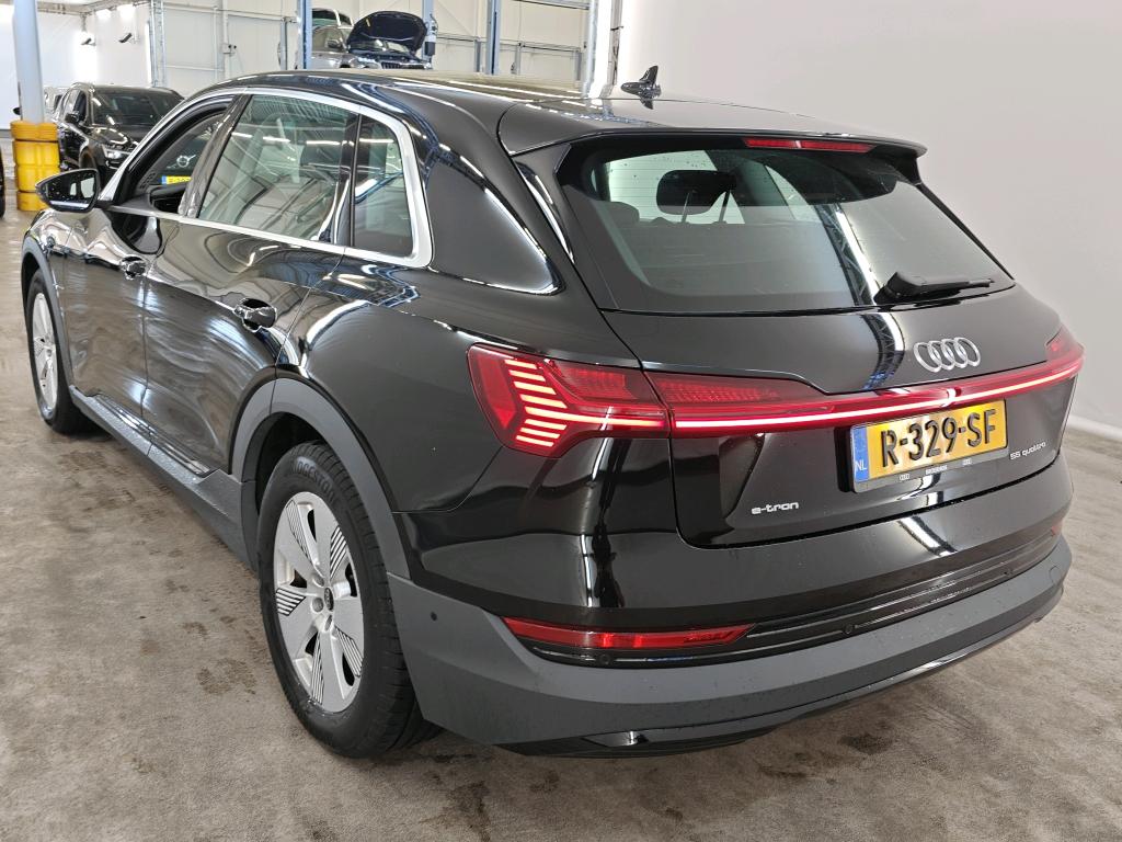 Foto 31 van Audi e-tron