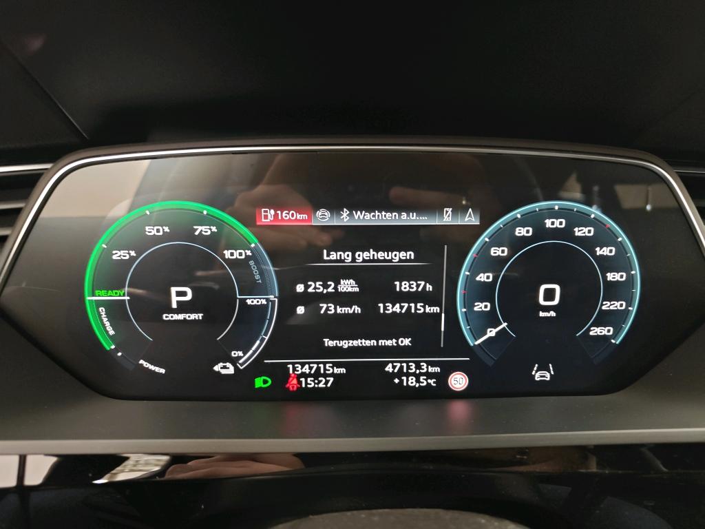 Foto 7 van Audi Q8