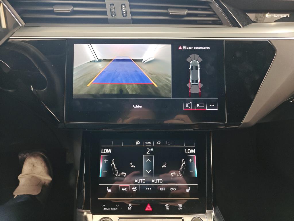 Foto 8 van Audi Q8