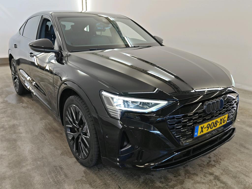 Foto 13 van Audi Q8