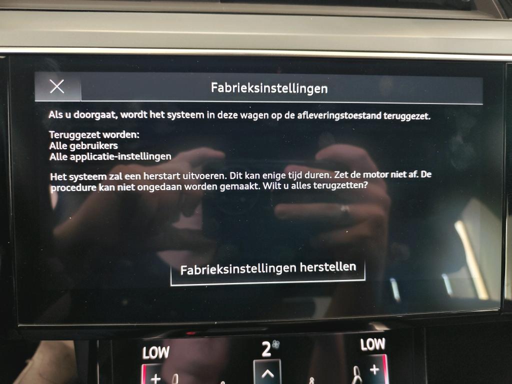Foto 16 van Audi Q8