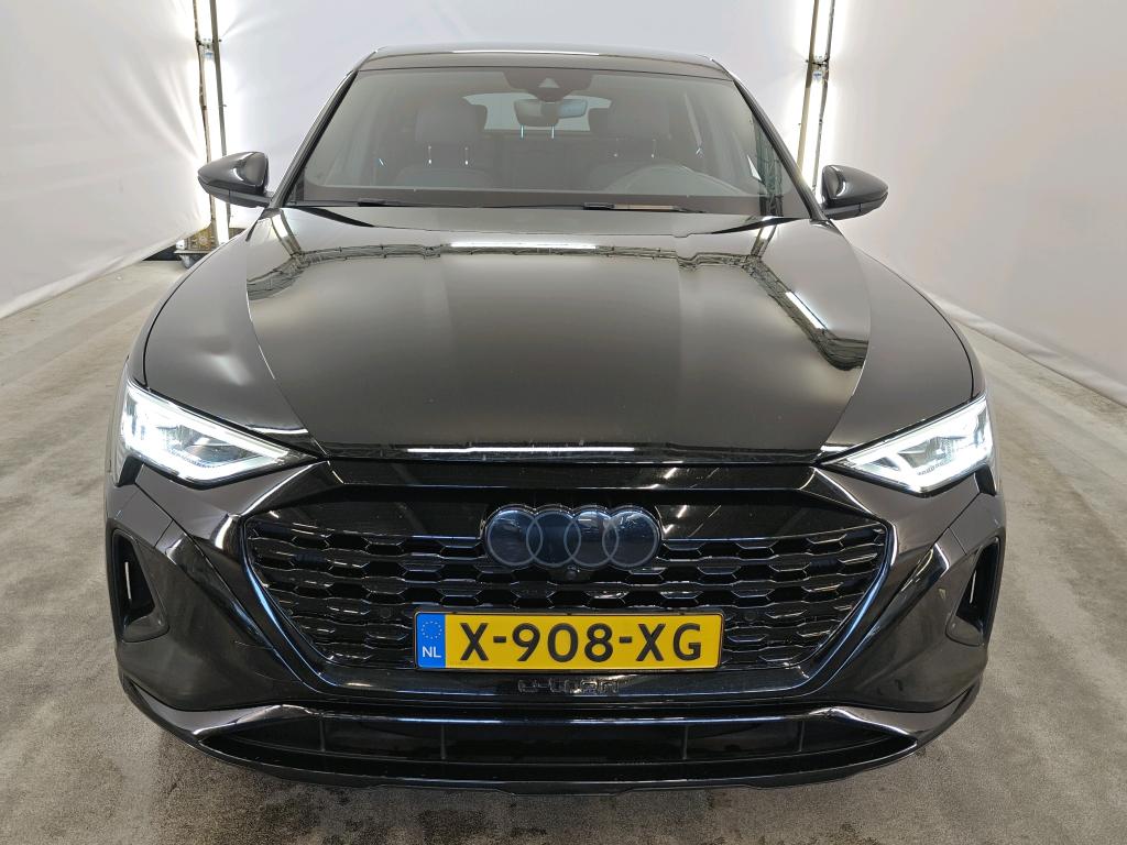 Foto 22 van Audi Q8