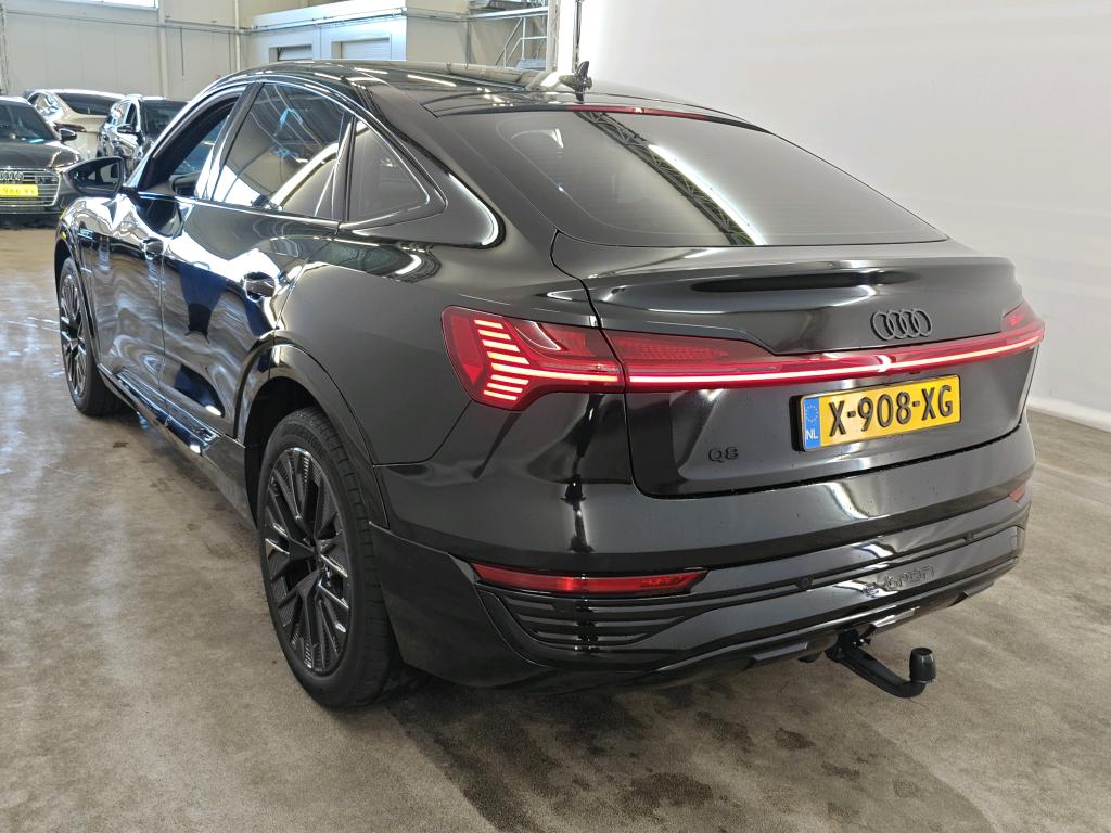 Foto 28 van Audi Q8