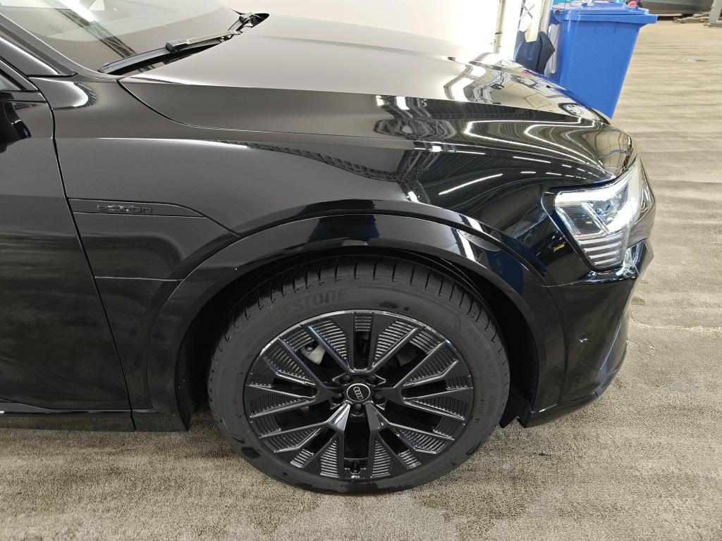 Foto 29 van Audi Q8