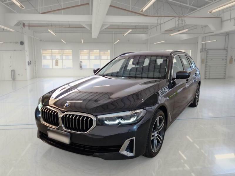 BMW 5 BMW SERIE 5 / 2020 / 5P / STATION WAGON 530D 183KW XD LUXURY AUTO TOURING