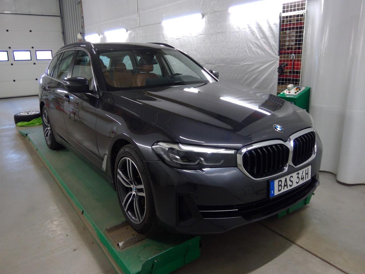 BMW 5 520d Touring Connect Edit.Aut.