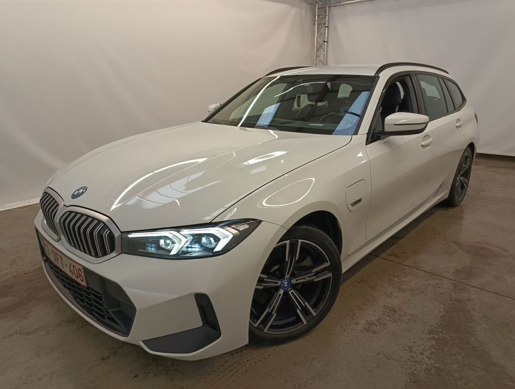 BMW SERIE 3  BMW 3 Reeks Touring 320e (150 kW) 5d