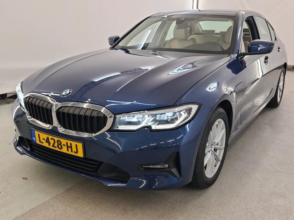 BMW SERIE 3  BMW 3 Serie Sedan 330e Business Edition Plus 4d