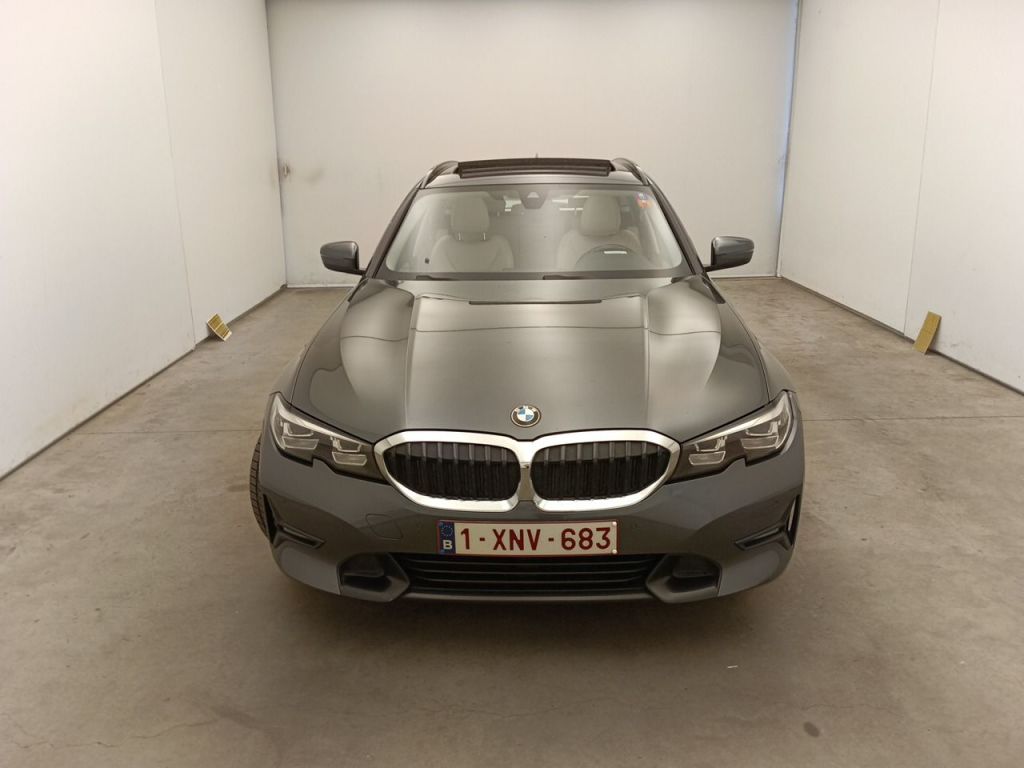 BMW SERIE 3  BMW 3 Reeks Touring 320dA (120 kW) 5d
