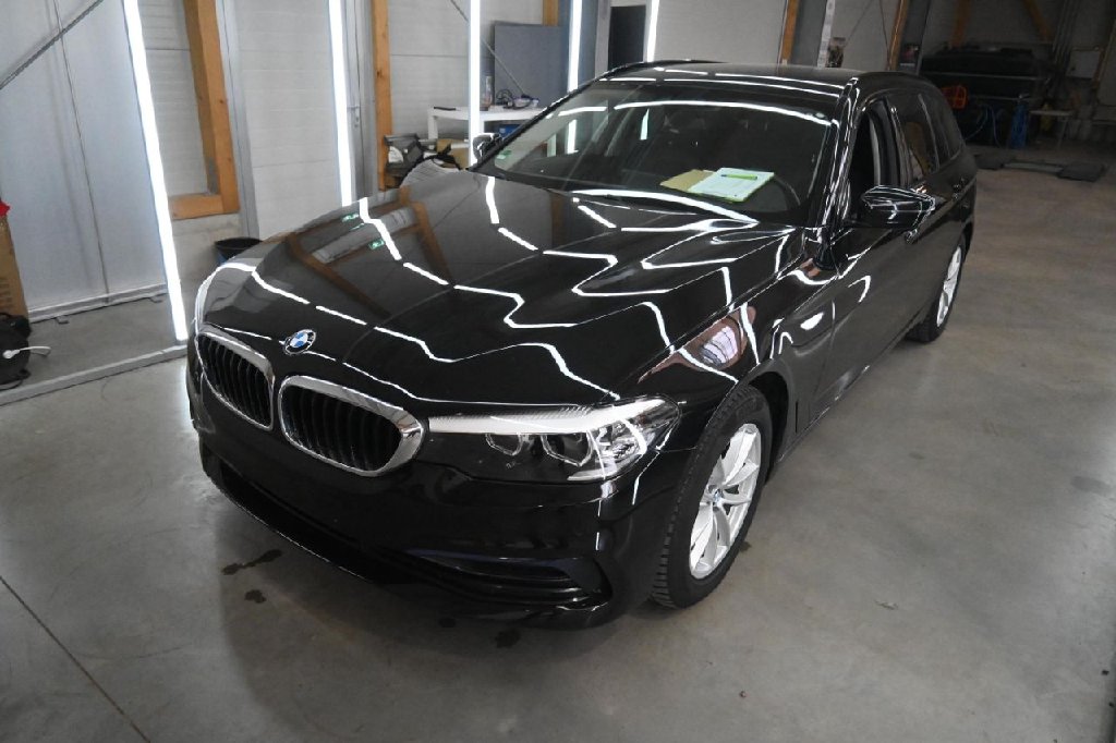 BMW 5 Baureihe 5 Touring 520 d Sport Line 2.0 140KW AT8 E6dT