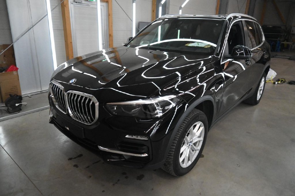 BMW X5 Baureihe X5 xDrive 45 e 3.0 290KW E6d