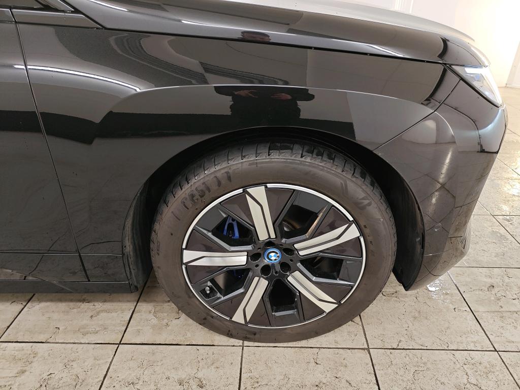 Foto 34 van BMW iX