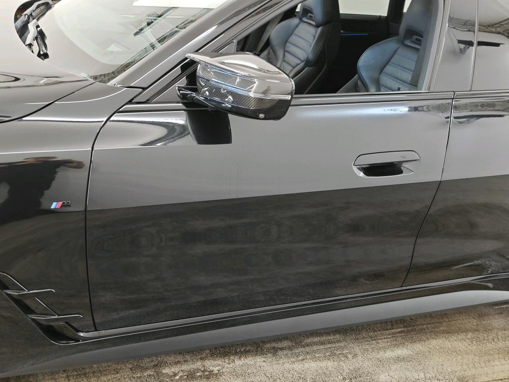 Foto 9 van BMW i4